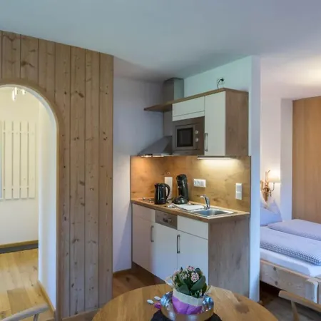 Apartment Zwei Im Og Fuer Befreundete Familien Grainau